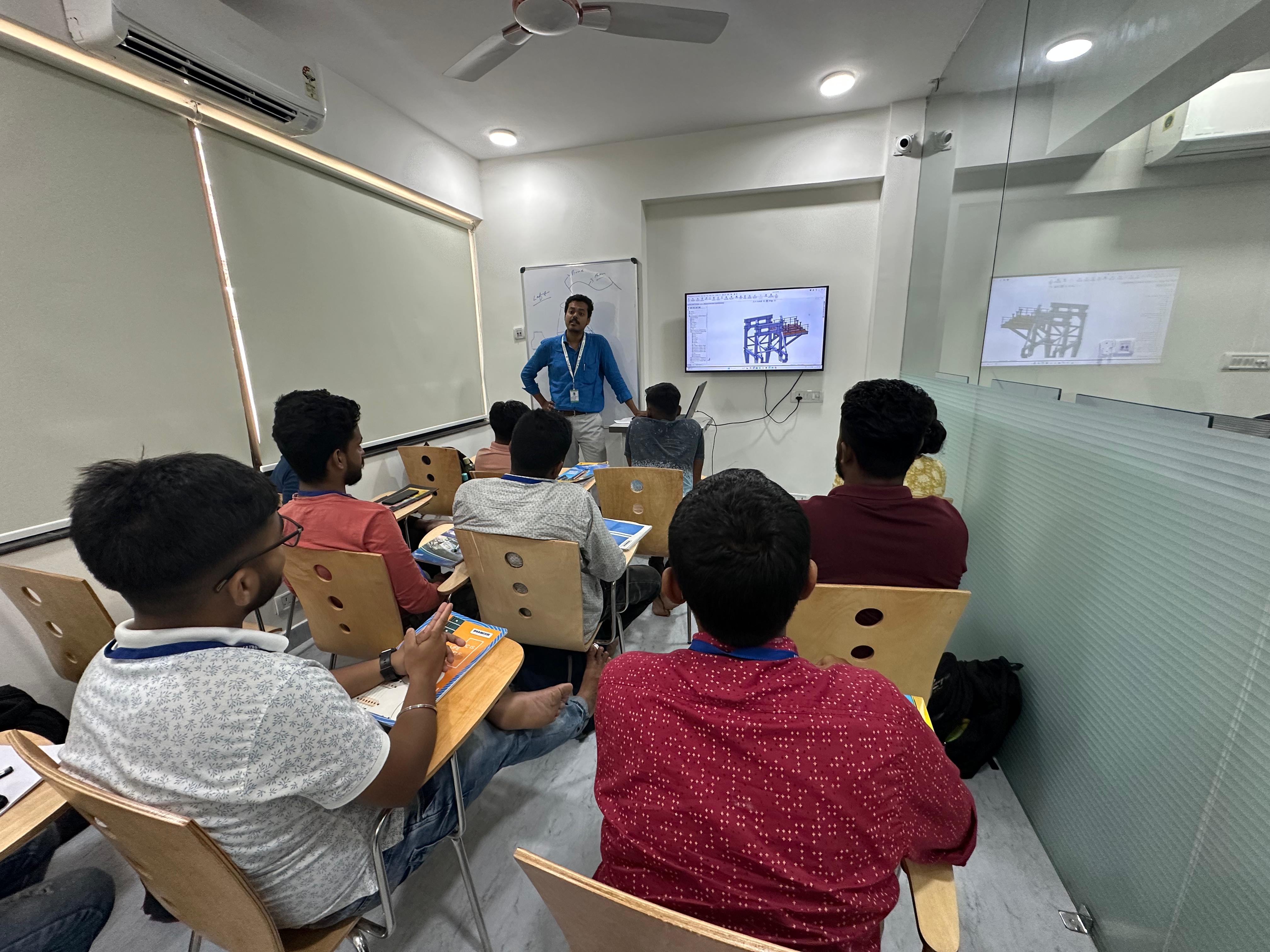 Hub Training System LEARNING HUB - Training Institute
